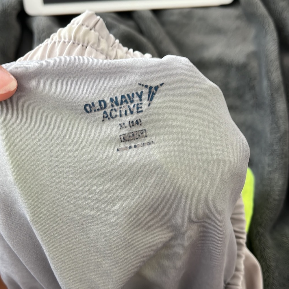Shorts - Picture 3 of 4